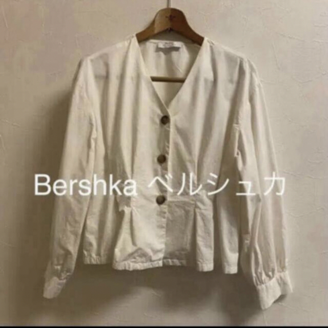 Bershka(ベルシュカ)のBershka ベルシュカ【L】ブラウス タック オーバー レディースのトップス(シャツ/ブラウス(長袖/七分))の商品写真