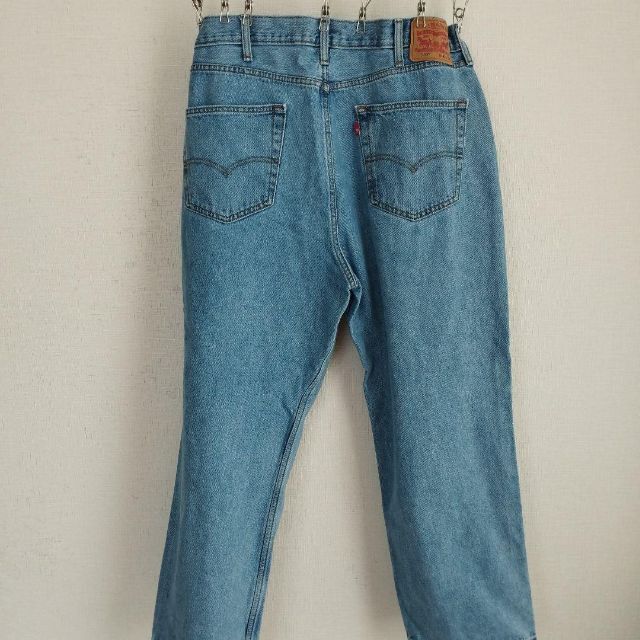 Levi's(リーバイス)のリーバイス550 W42 L30 インディゴブルー 古着 ビッグシルエット メンズのパンツ(デニム/ジーンズ)の商品写真