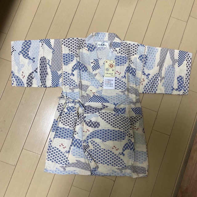 西松屋(ニシマツヤ)の甚平130cm キッズ/ベビー/マタニティのキッズ服男の子用(90cm~)(甚平/浴衣)の商品写真