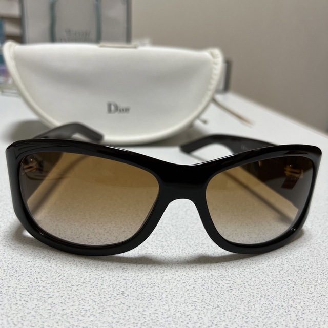 Dior(ディオール)のDior サングラス レディースのファッション小物(サングラス/メガネ)の商品写真