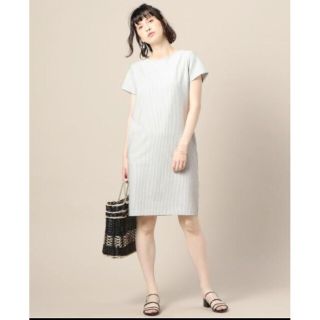 ビューティアンドユースユナイテッドアローズ(BEAUTY&YOUTH UNITED ARROWS)のＢＹ　サッカーバックジップ　フレンチスリーブワンピース(ひざ丈ワンピース)