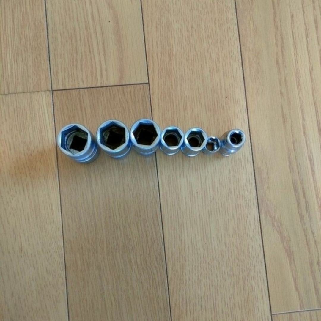 出品してる工具セットになります。単品もあります。