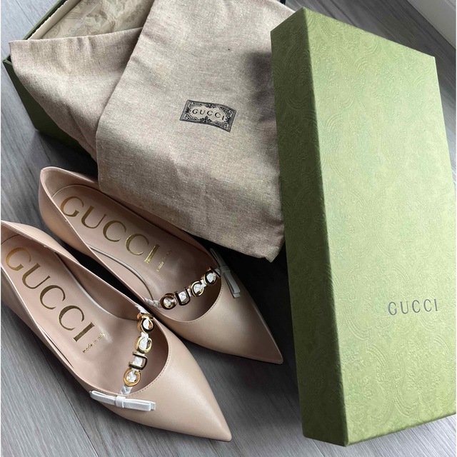 Gucci(グッチ)のGUCCIパンプス　ロゴ レディースの靴/シューズ(ハイヒール/パンプス)の商品写真