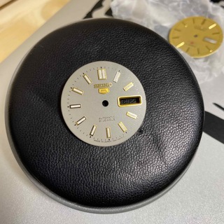 セイコー(SEIKO)のseiko 5  MOD 文字盤　シルバー　ヴィンテージ(腕時計(アナログ))