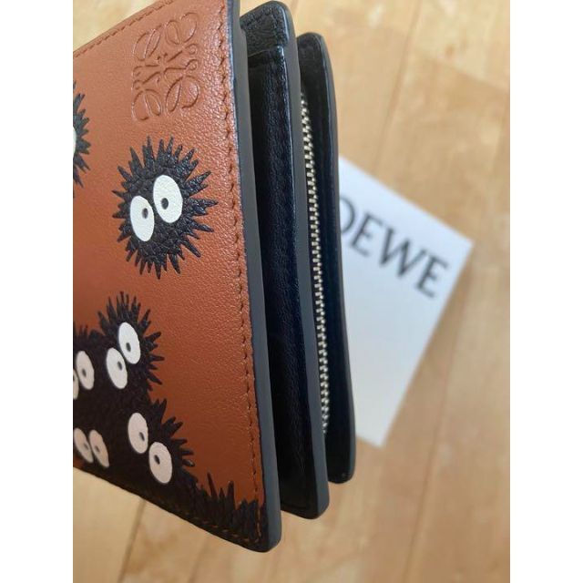 お買い得格安】 LOEWE - LOEWEロエベ 折り財布 ジブリ トトロ まっくろ