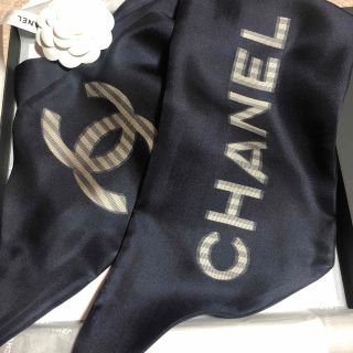 トレフォイル CHANEL ヘアバンド 大きめサイズ 23C新品 - 通販