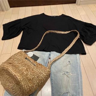 ベルシュカ(Bershka)のベルシュカ　カットソー(カットソー(半袖/袖なし))