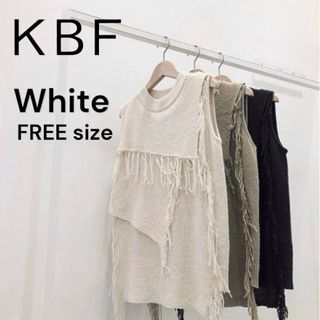 ケービーエフ(KBF)のKBF ニット フリンジ ノースリーブ レイヤード 【美品】(タンクトップ)