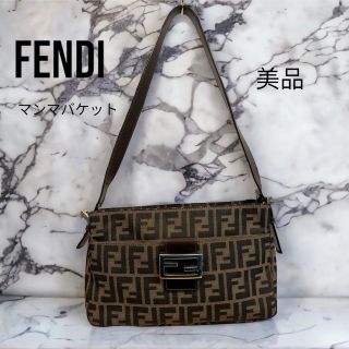 本革FENDI 大人気　マンマバケット　ショルダーバッグ　ズッカ柄　フェンディ