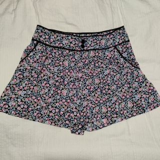 エイチアンドエム(H&M)のH＆M　キュロット　花　柄　エイチアンドエム(キュロット)