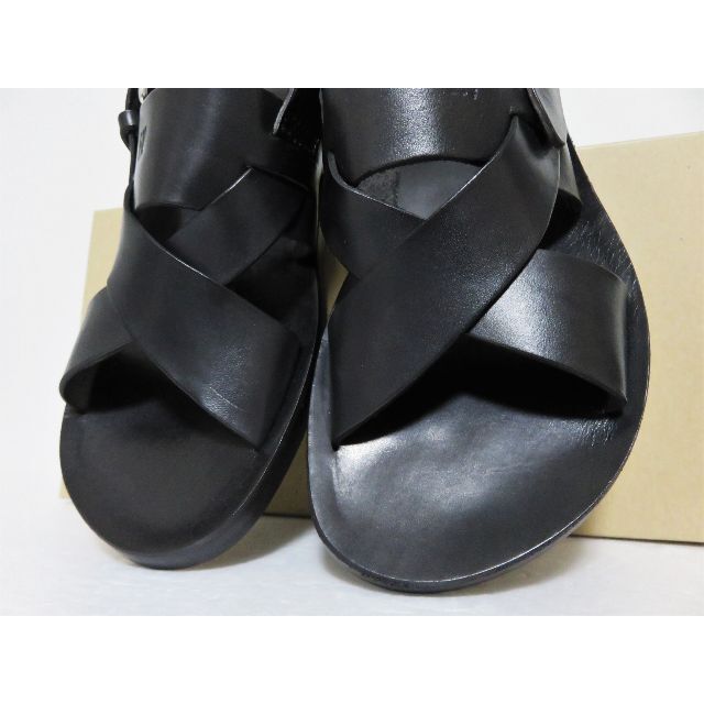 IL BISONTE(イルビゾンテ)の定価3万 IL BISONTE レザー ストラップ サンダル 40 ブラック メンズの靴/シューズ(サンダル)の商品写真