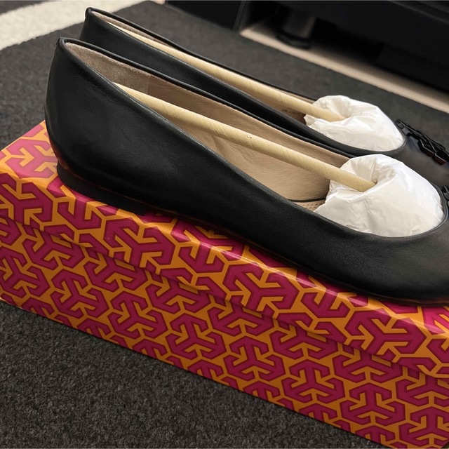 Tory Burch - トリーバーチ フラットシューズ ブラック8の通販 by y's Tory Burch - トリーバーチ フラットシューズ ブラック8の通販 by y's