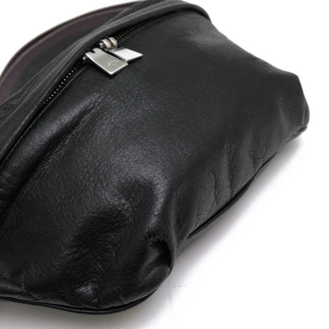 aniary(アニアリ)のアニアリ／aniary バッグ ショルダーバッグ 鞄 メンズ 男性 男性用レザー 革 本革 ブラック 黒  01-07003 ボディバッグ シボ革 シュリンクレザー メンズのバッグ(ボディーバッグ)の商品写真