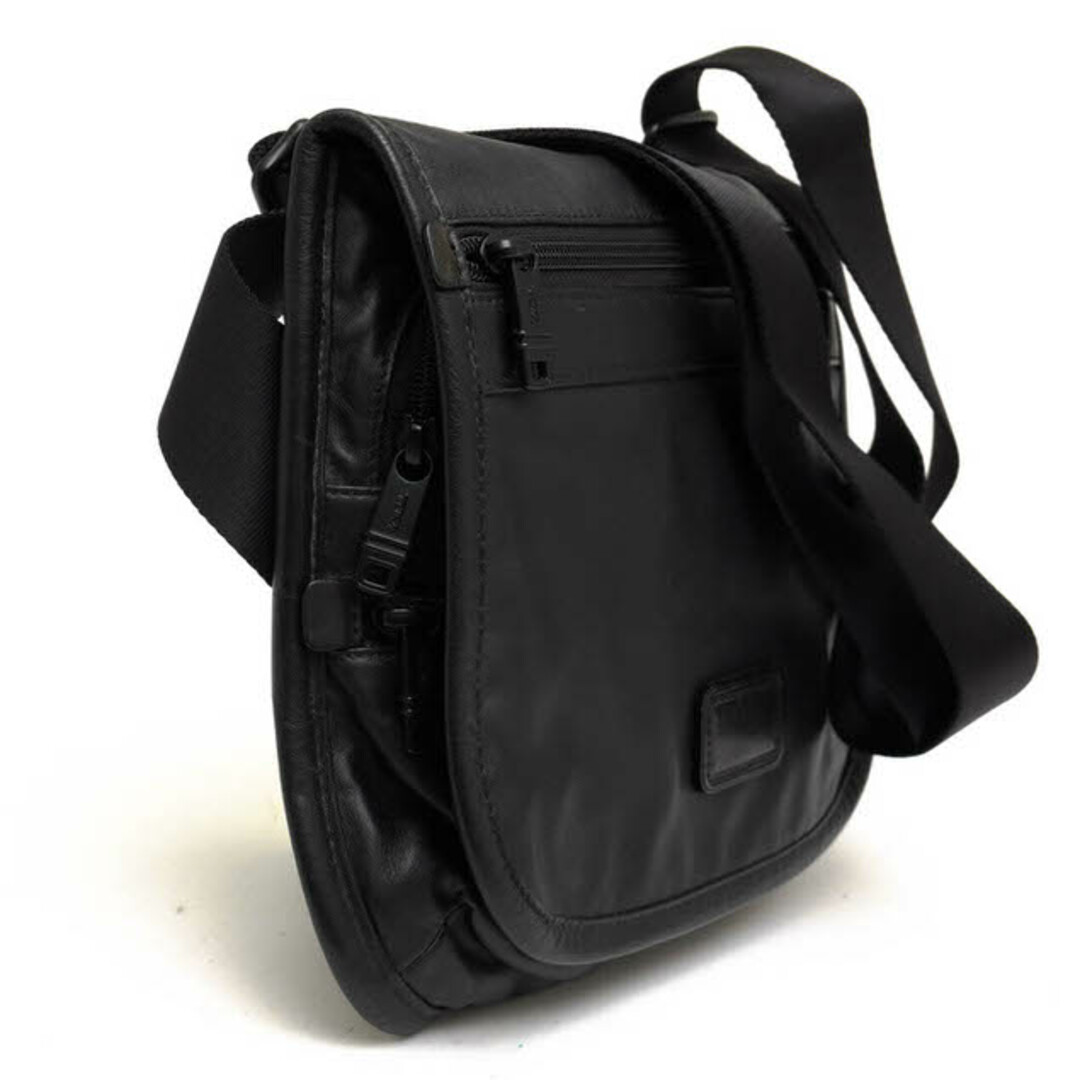 トゥミ／TUMI バッグ ショルダーバッグ 鞄 メンズ 男性 男性用レザー 革 本革 ブラック 黒 92105DH ALPHA Small Flap  Body Bag アルファ スモールフラップ ボディバッグ フラップ式 メッセンジャーバッグ