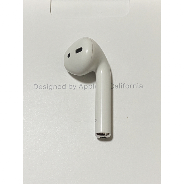 Apple(アップル)のAirPods 右耳R 第一世代　 スマホ/家電/カメラのオーディオ機器(ヘッドフォン/イヤフォン)の商品写真