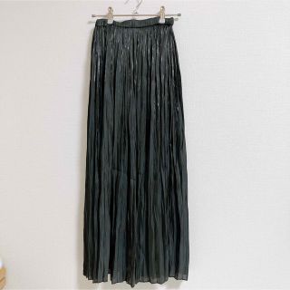 ダブルクローゼット(w closet)の【w closet】 シャイニーサテンワッシャー加工スカート スミクロ(ロングスカート)