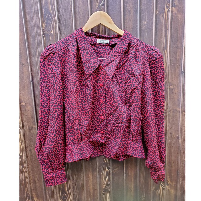 NINA RICCI(ニナリッチ)のvintage  NINA RICCI レオパード 赤 レッド ブラウス レディースのトップス(シャツ/ブラウス(長袖/七分))の商品写真