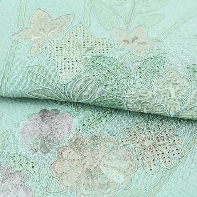 【蘇州・スワトウ刺繍】　上品に華やぐ訪問着　式典・ご結婚式にも　新品のお着物です