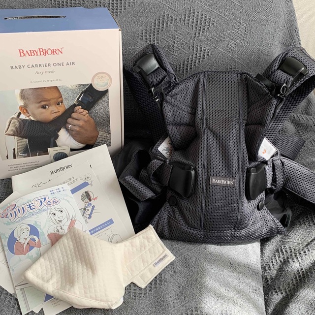 BABYBJORN(ベビービョルン)のベビービョルン　ベビーキャリア　ワンカイエアー　エアリーメッシュ　抱っこ紐 キッズ/ベビー/マタニティの外出/移動用品(抱っこひも/おんぶひも)の商品写真