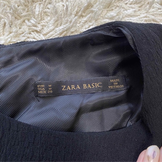 ZARA(ザラ)の美品 ザラベーシック ZARA BASIC　ブラック ドレスワンピース M レディースのワンピース(ひざ丈ワンピース)の商品写真