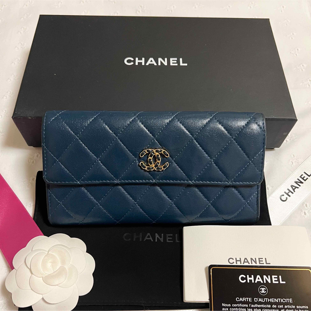 お値打ち感 【専用】CHANEL 19シャネル 長財布 フラップウォレット