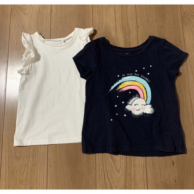 NEXT(ネクスト)のNext &Gap トップス　2-3yrs 2枚組 キッズ/ベビー/マタニティのキッズ服男の子用(90cm~)(Tシャツ/カットソー)の商品写真