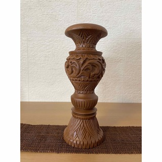 木彫りの置物　唐木　彫刻木製花瓶(置物)