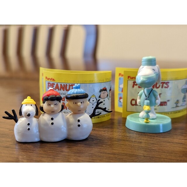 SNOOPY(スヌーピー)のスヌーピー　チョコエッグ　2つセット エンタメ/ホビーのおもちゃ/ぬいぐるみ(キャラクターグッズ)の商品写真