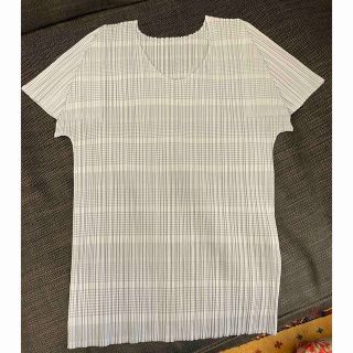 プリーツプリーズイッセイミヤケ(PLEATS PLEASE ISSEY MIYAKE)のISSEY MIYAKE PLEATS PLEASE プリーツプリーズ　サイズ3(Tシャツ(半袖/袖なし))