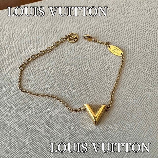 LOUIS VUITTON☆ エセンシャルV ブレスレットロゴ金具LV ゴールド