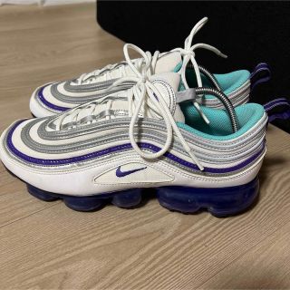 ナイキ(NIKE)の美品　ナイキ エアヴェイパーマックス97 グレープ(スニーカー)