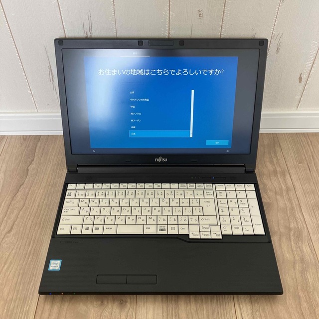 富士通(フジツウ)の富士通　ノートパソコン　LIFEBOOK A576/RX  動作品 スマホ/家電/カメラのPC/タブレット(ノートPC)の商品写真