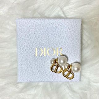 ディオール(Christian Dior) ピアス(パール)の通販 300点以上 ディオール(Christian Dior) ピアス(パール)の通販 300点以上