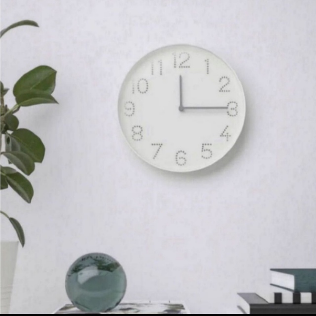 IKEA(イケア)の【新品】IKEA トロマ 壁掛け 無音 時計 インテリア/住まい/日用品のインテリア小物(掛時計/柱時計)の商品写真