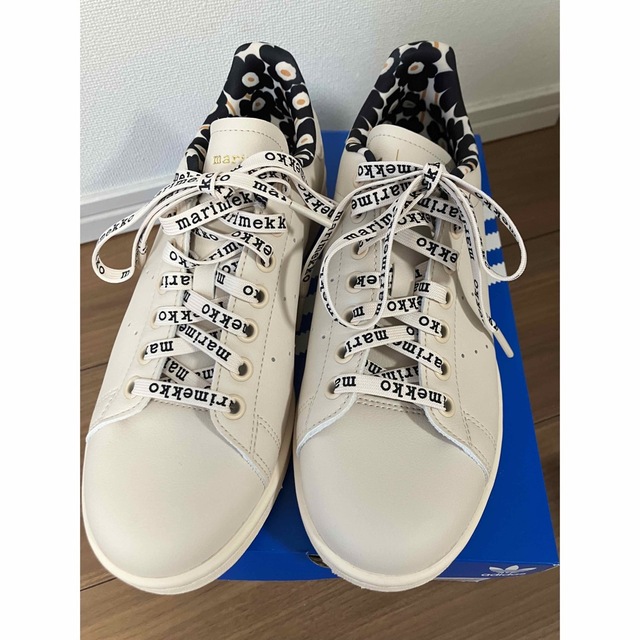 adidas マリメッコスニーカー　新品　24㎝スニーカー