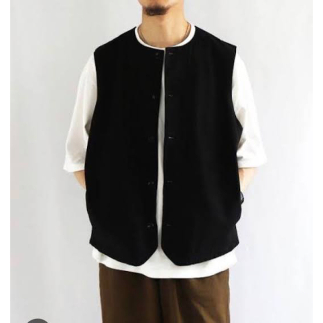 COMOLI - CONFECT クルーネックベスト Crew Neck Vestの通販 by ラクマ｜コモリならラクマ