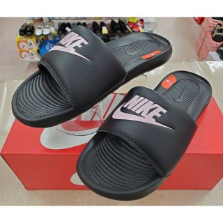 ナイキ(NIKE)のNIKEナイキ ビクトリーワンスライド 24.0cm シャワーサンダル ベナッシ(サンダル)