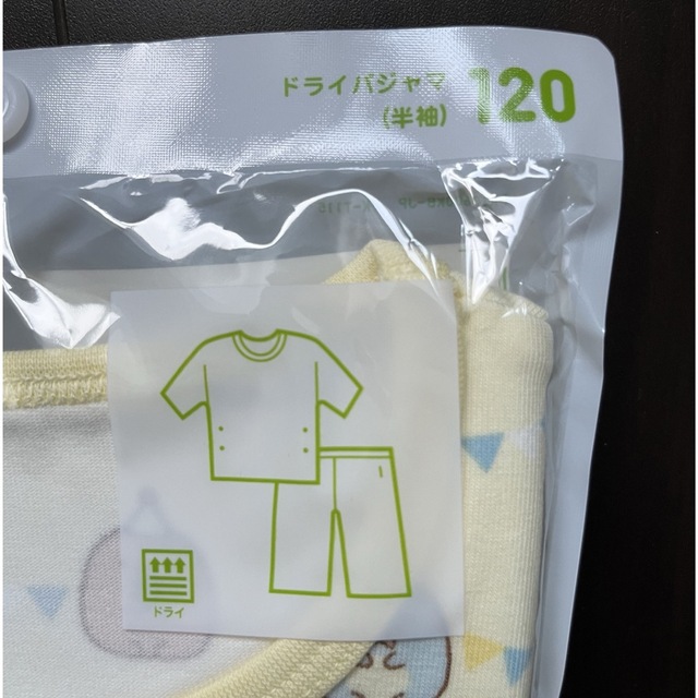 UNIQLO(ユニクロ)のすみっこパジャマ120 キッズ/ベビー/マタニティのキッズ服女の子用(90cm~)(パジャマ)の商品写真