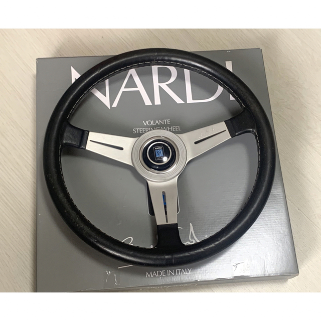 NARDI】レザーステアリング 36Φ 【ナルディ】即決大歓迎 数量は多 www