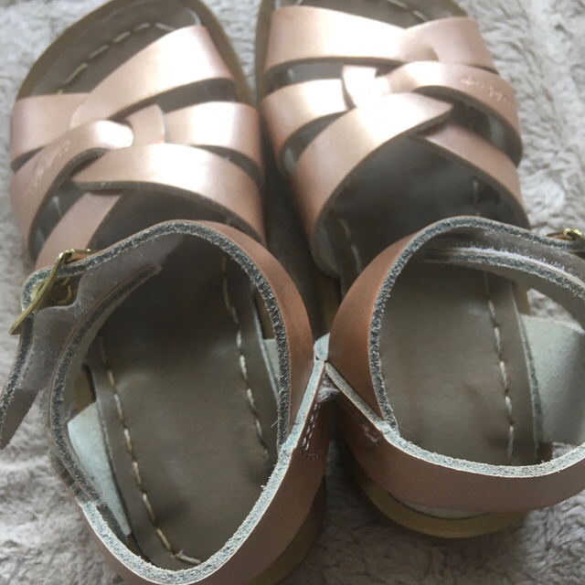 こどもビームス(コドモビームス)のSaltwater Sandals ソルトウォーター　サイズ7 キッズ/ベビー/マタニティのキッズ靴/シューズ(15cm~)(サンダル)の商品写真