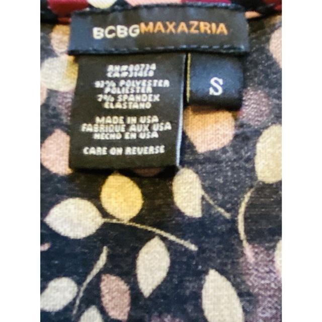 BCBGMAXAZRIA(ビーシービージーマックスアズリア)の美品　BCBG MAXAZRIA ワンピース　S カシュクールワンピース レディースのワンピース(ひざ丈ワンピース)の商品写真