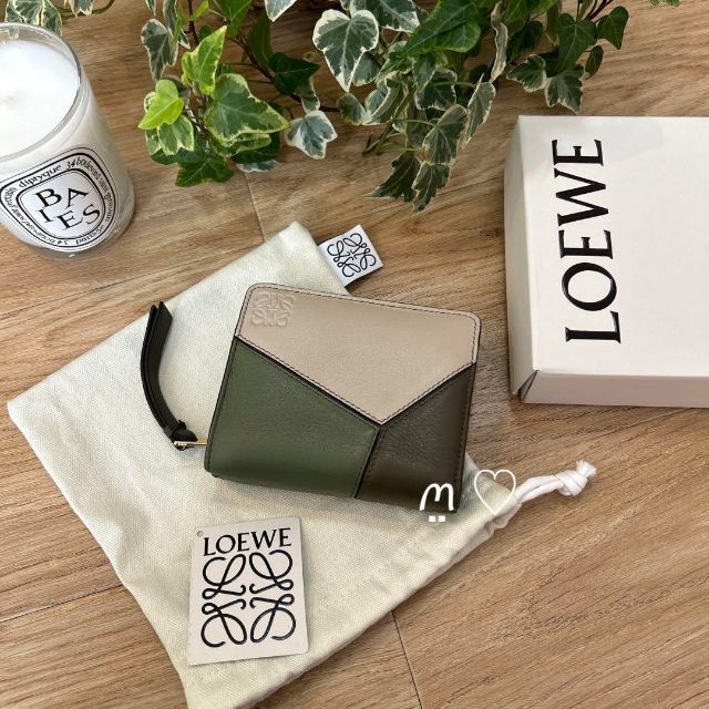 人気の LOEWE パズルコンパクトジップウォレット 2つ折り財布 グリーン