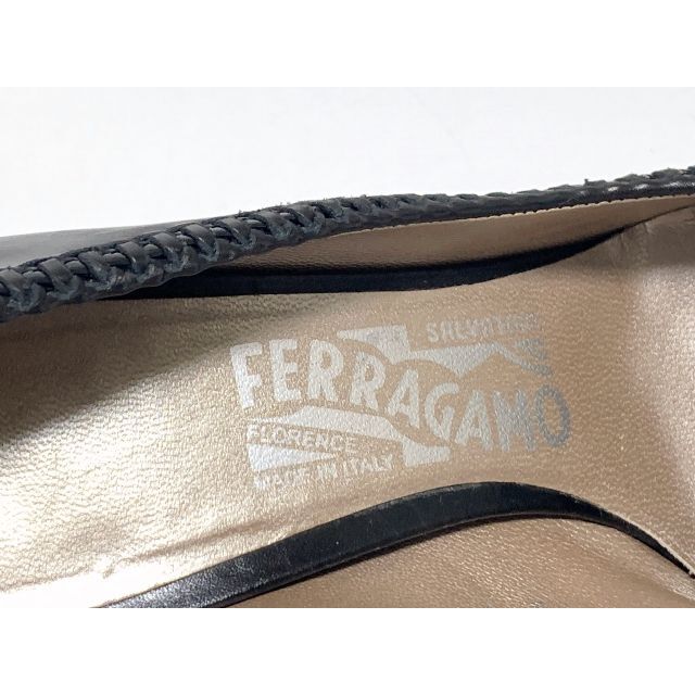 Salvatore Ferragamo(サルヴァトーレフェラガモ)のSalvatore Ferragamo フェラガモ 5≒22cm パンプス 黒F レディースの靴/シューズ(ハイヒール/パンプス)の商品写真