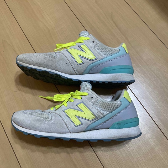 New Balance(ニューバランス)のニューバランス　スニーカー　24.5 レディースの靴/シューズ(スニーカー)の商品写真