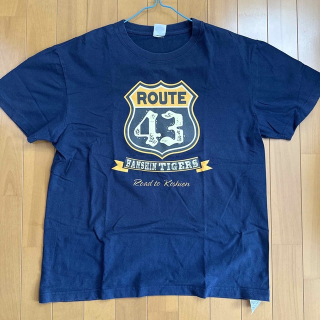阪神タイガース(ハンシンタイガース)の阪神タイガース　Tシャツ スポーツ/アウトドアの野球(応援グッズ)の商品写真