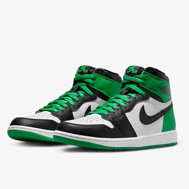 NIKE - NIKE AIR JORDAN 1 RETRO HIGH LUCKY GREENの通販 by まとめて ...