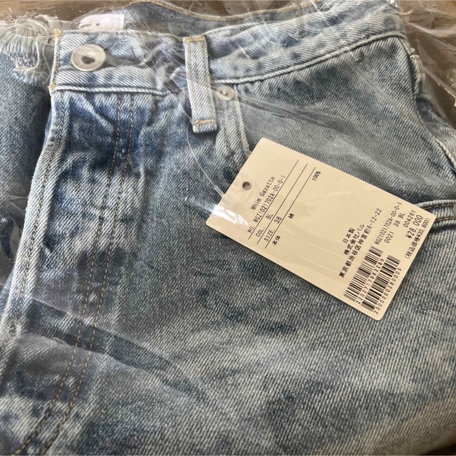 Whim Gazette(ウィムガゼット)のWhim Gazette ラインカーブdenim ブルー サイズ38 レディースのパンツ(デニム/ジーンズ)の商品写真