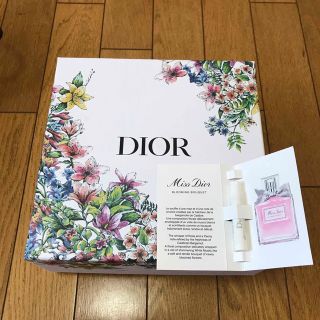 クリスチャンディオール(Christian Dior)のDIOR ギフトBOX &ブルーミングブーケサンプルセット(その他)