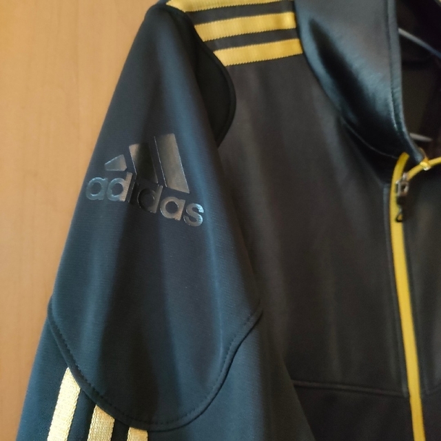 adidas(アディダス)のアディダス　ジャージ メンズのトップス(ジャージ)の商品写真