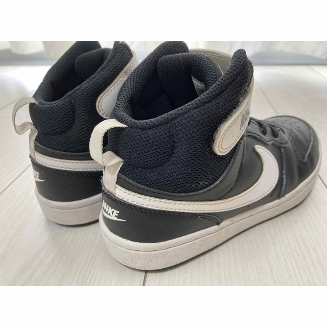 NIKE(ナイキ)のNIKE ハイカット　スニーカー　21.0cm キッズ/ベビー/マタニティのキッズ靴/シューズ(15cm~)(スニーカー)の商品写真